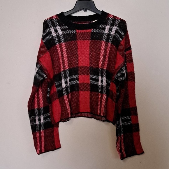 Weatherproof Vintage Plaid Bell-Sleeve Crop Sweater in Red Medium - Picture 2 of 8